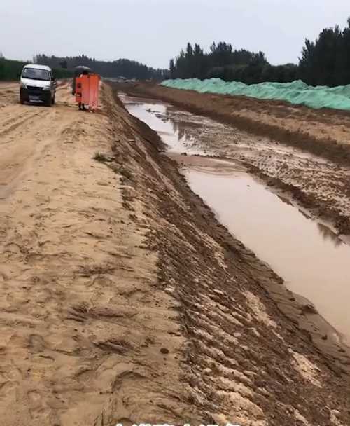 洛阳偃师河道降水
